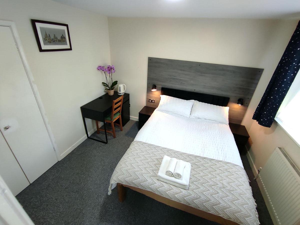 Osney Willow Studio Flat - Self Contained Studio Flat オックスフォード エクステリア 写真